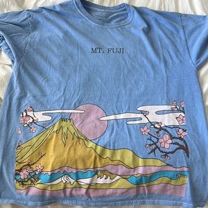 urban outfitters mt. fuji tee